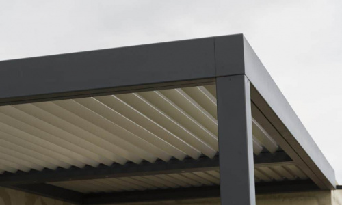 Pergola Bioclimatique structure acier à lames orientables